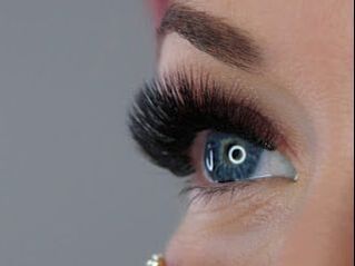 Picture of women's long lashes done at Authentik Artistry in Blair Road Cambridge Ontario
